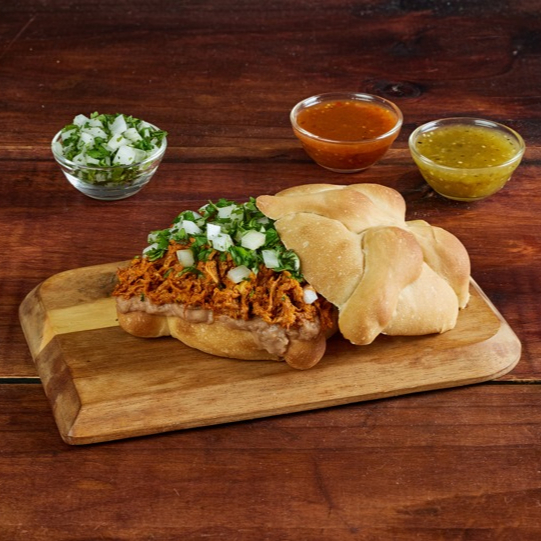 2 X 1 en Torta Muerta con Guiso a Tu Elección