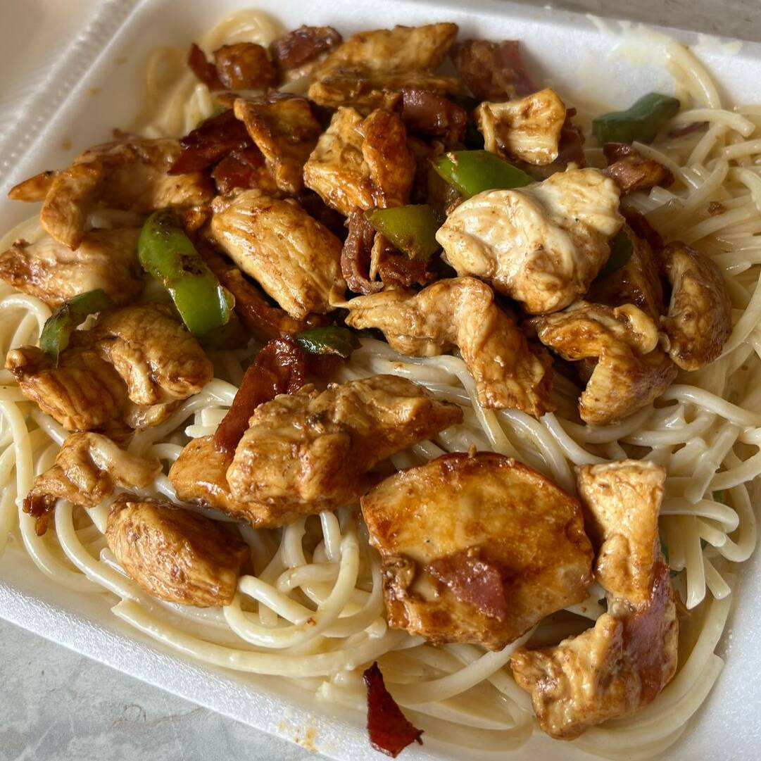 ESPAGUETI DE POLLO