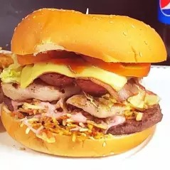 Hamburguesa Media Libra 3 Pisos