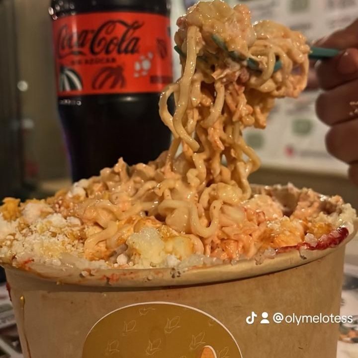 Maruchan con Elote