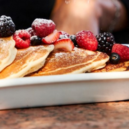 Pancakes & Berries