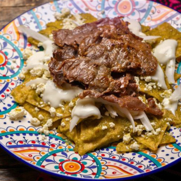 Chilaquiles con Bistec