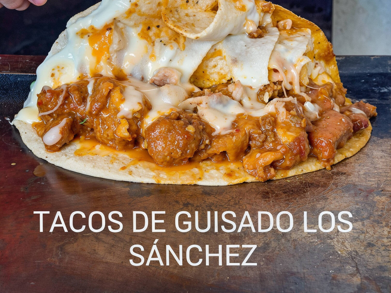 TACOS DE GUISADO LOS SÁNCHEZ