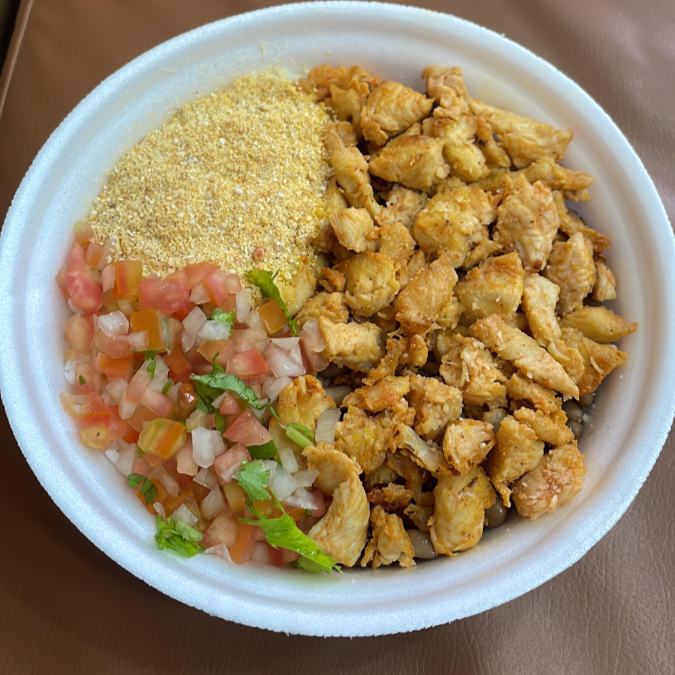 Acompanha feijão, arroz, vinagrete, farofa serve 1 pessoa