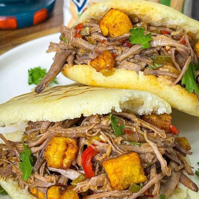 AREPA DE CARNE