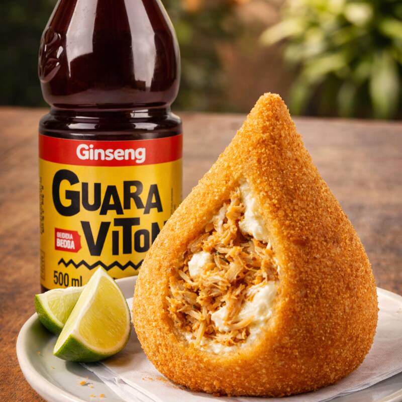 Deliciosa coxinha de frango com Guaraviton.