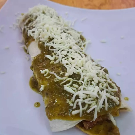 Burrito con Chilaquiles