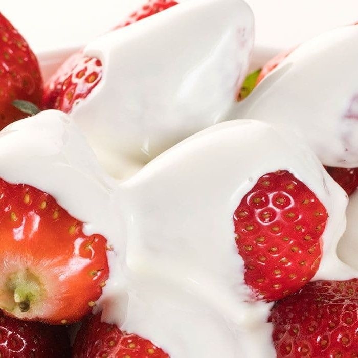 Fresas o Duraznos con Crema