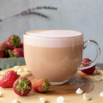 Café White Chocolate Strawberry