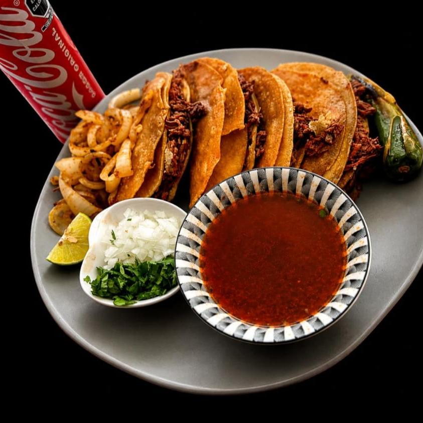 COMBO 3 QUESABIRRIAS + COCA-COLA
