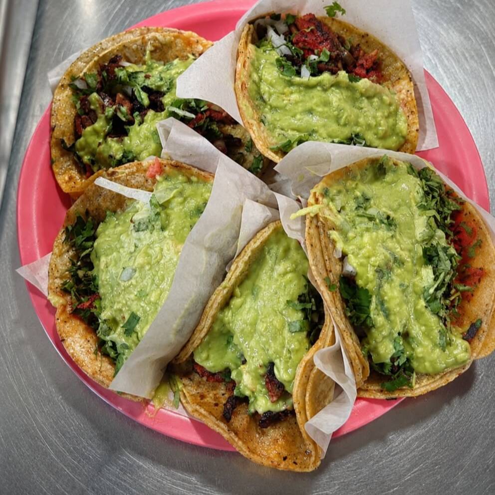 5 Tacos de Adobada