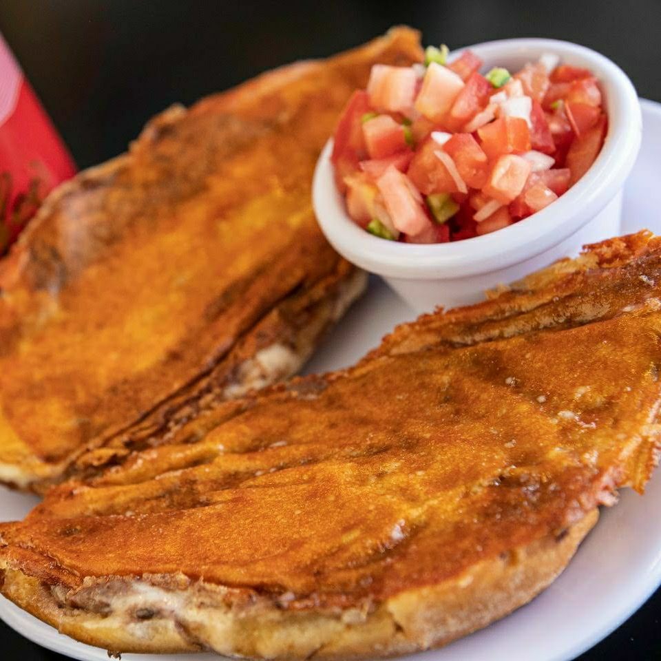 Molletes con Huevo