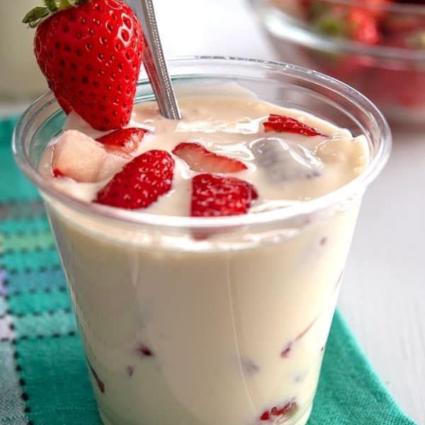FRESAS CON CREMA
