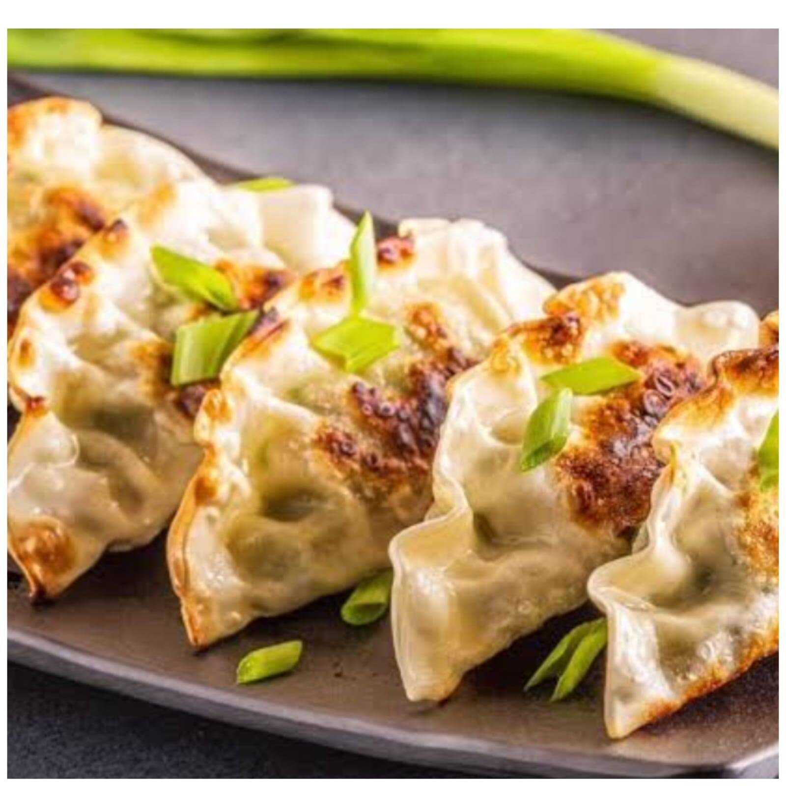 Gyozas de Carne Fritas o al Vapor 4 pz