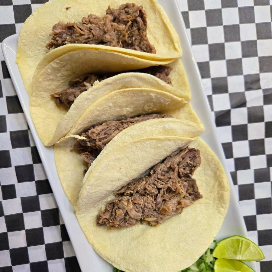 Tacos de Barbacoa de Lengua en Maíz
