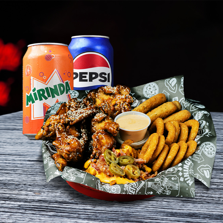 Charola Poker Sampler + Refresco.