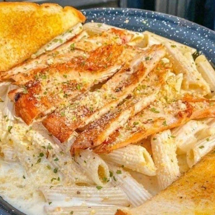 Pasta Alfredo