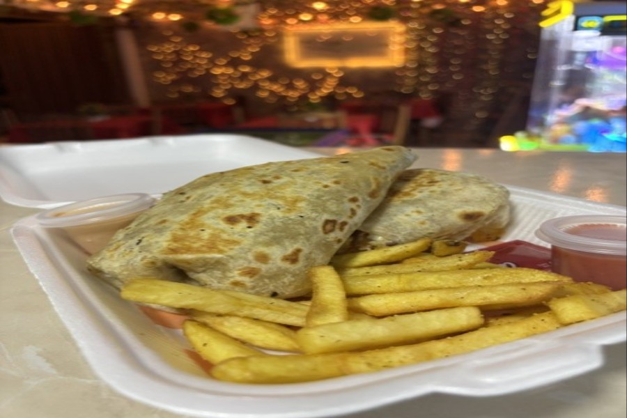BURRITO DE CHORIZO CON PAPAS FRITAS