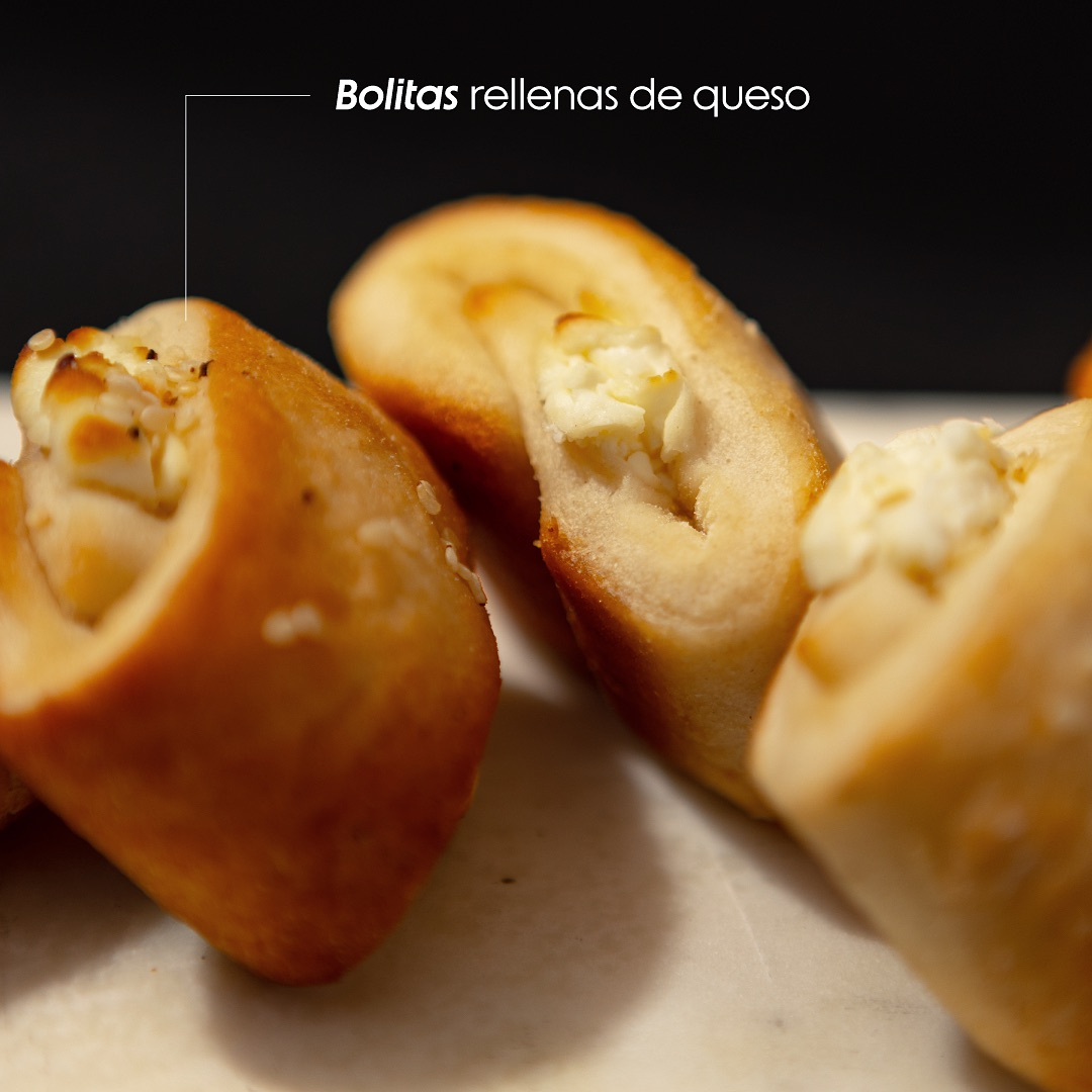 Bolitas rellenas de queso