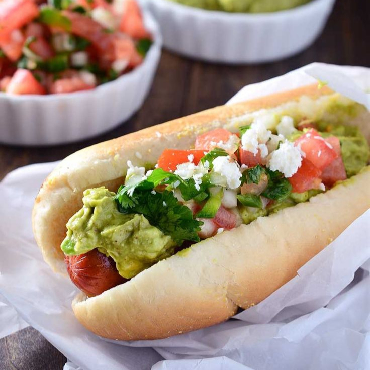 Hot Dog con Guacamole Estilo Jalisco