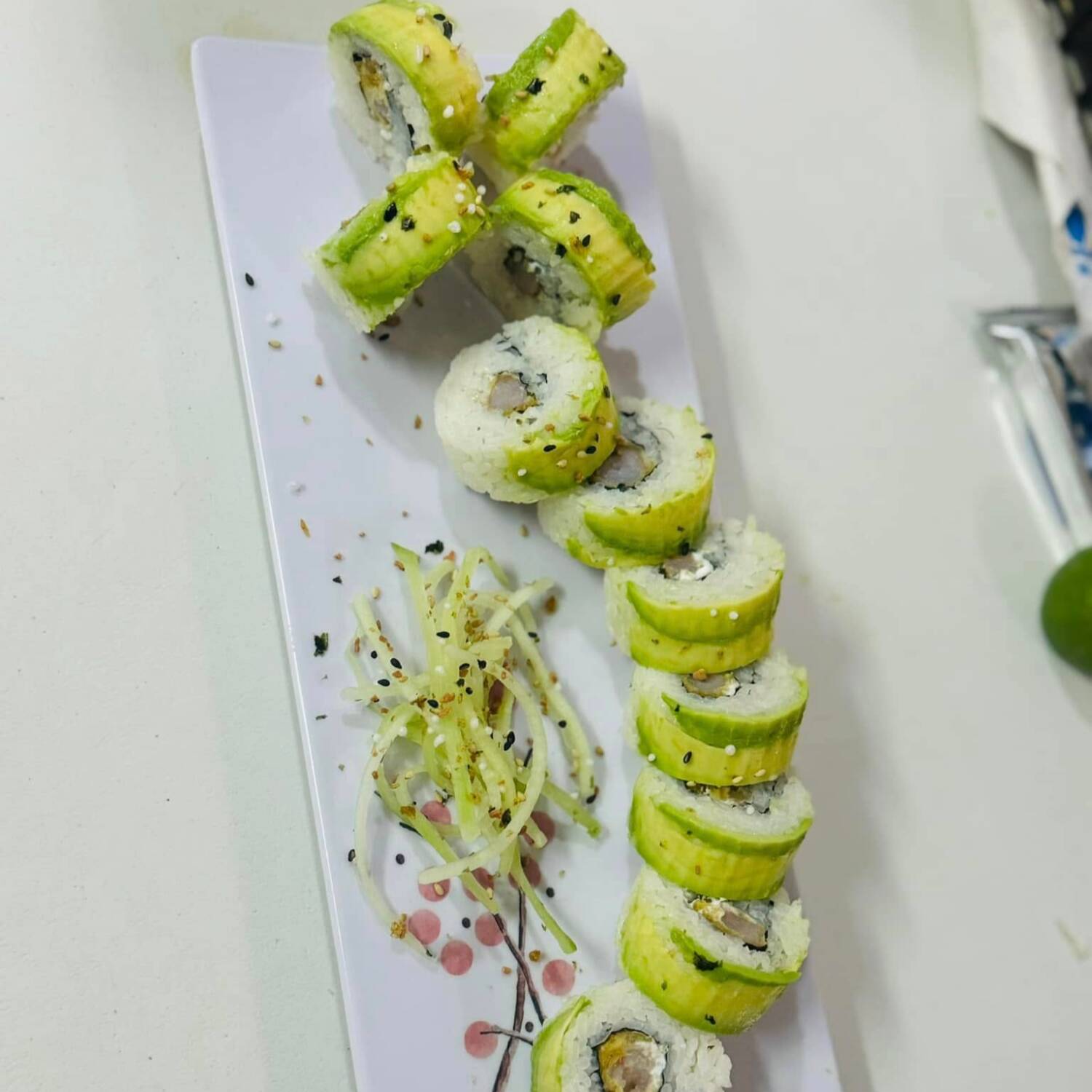 AVOCADO ROLL
