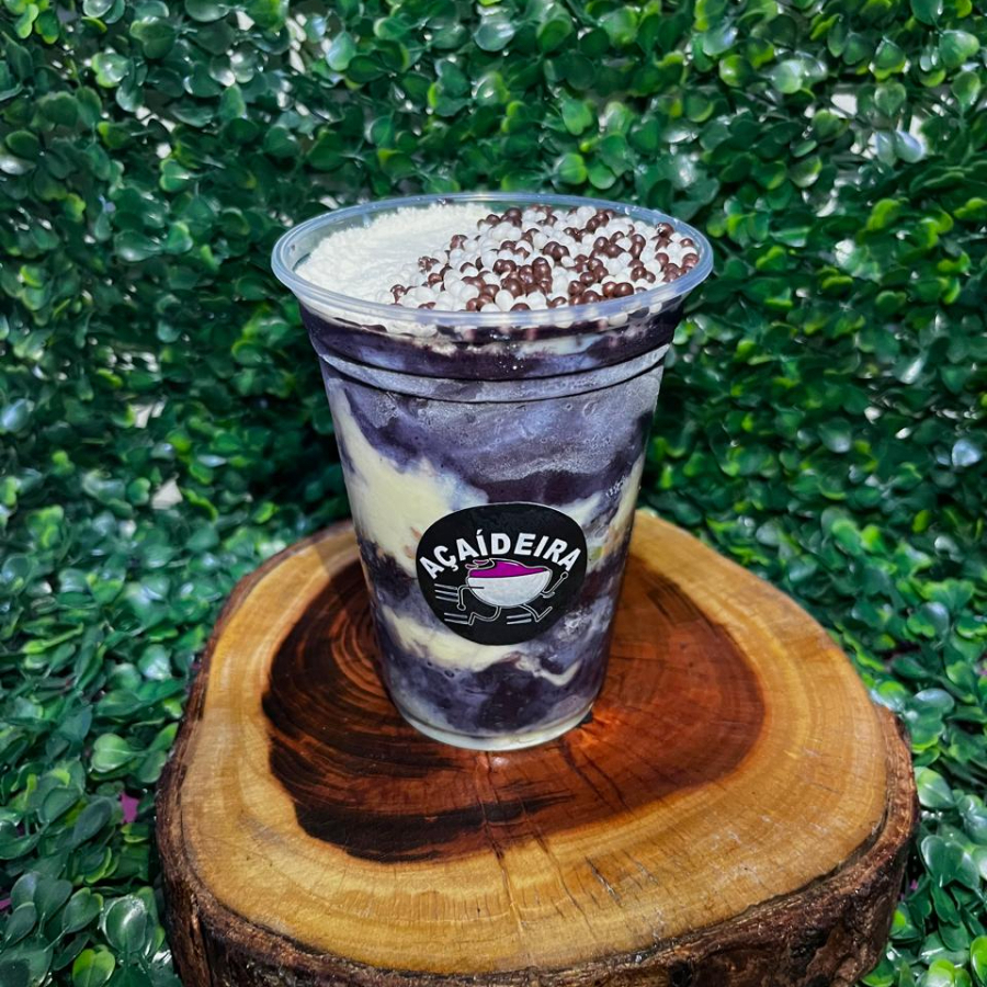 Açaí + 1 calda, 1 creme, 3 complementos, 1 fruta