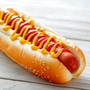 1 cachorro-quente Completo 1 Coca Cola Lata 350 Ml.