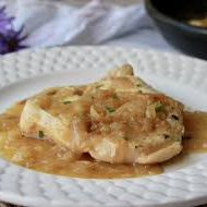 Pechuga de Pollo Encebollado