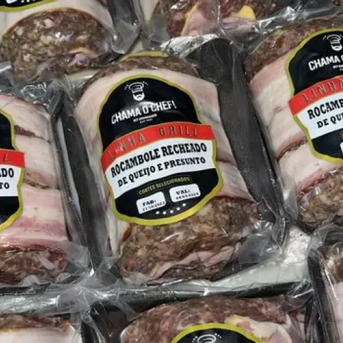 Rocambole recheado de Mussarela e Calabresa. Aprox. 500g
