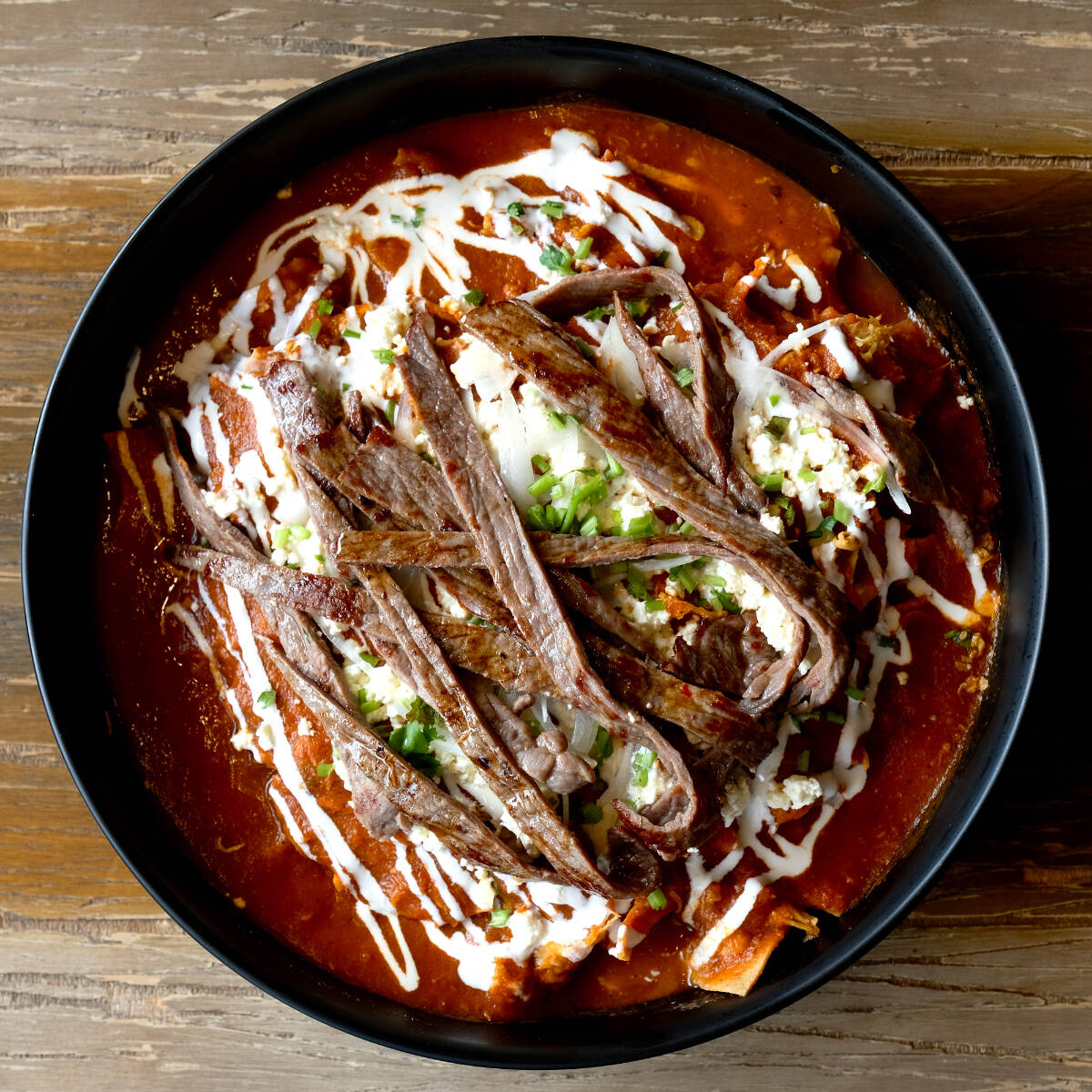 Chilaquiles Rojos Cecina