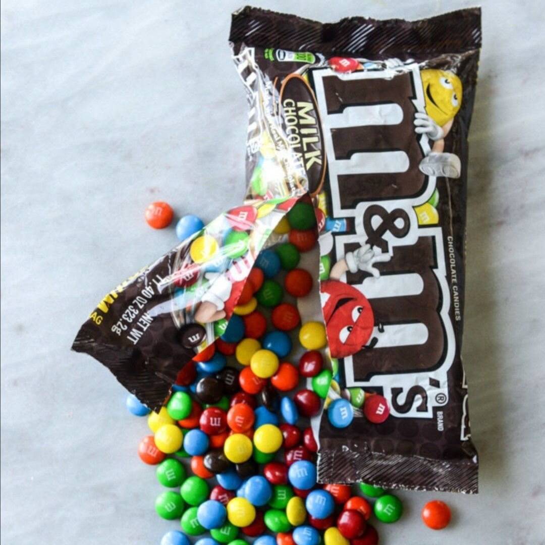M&M