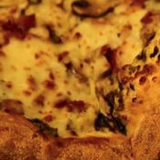 Pizza Quesos Grande y 1 Refresco