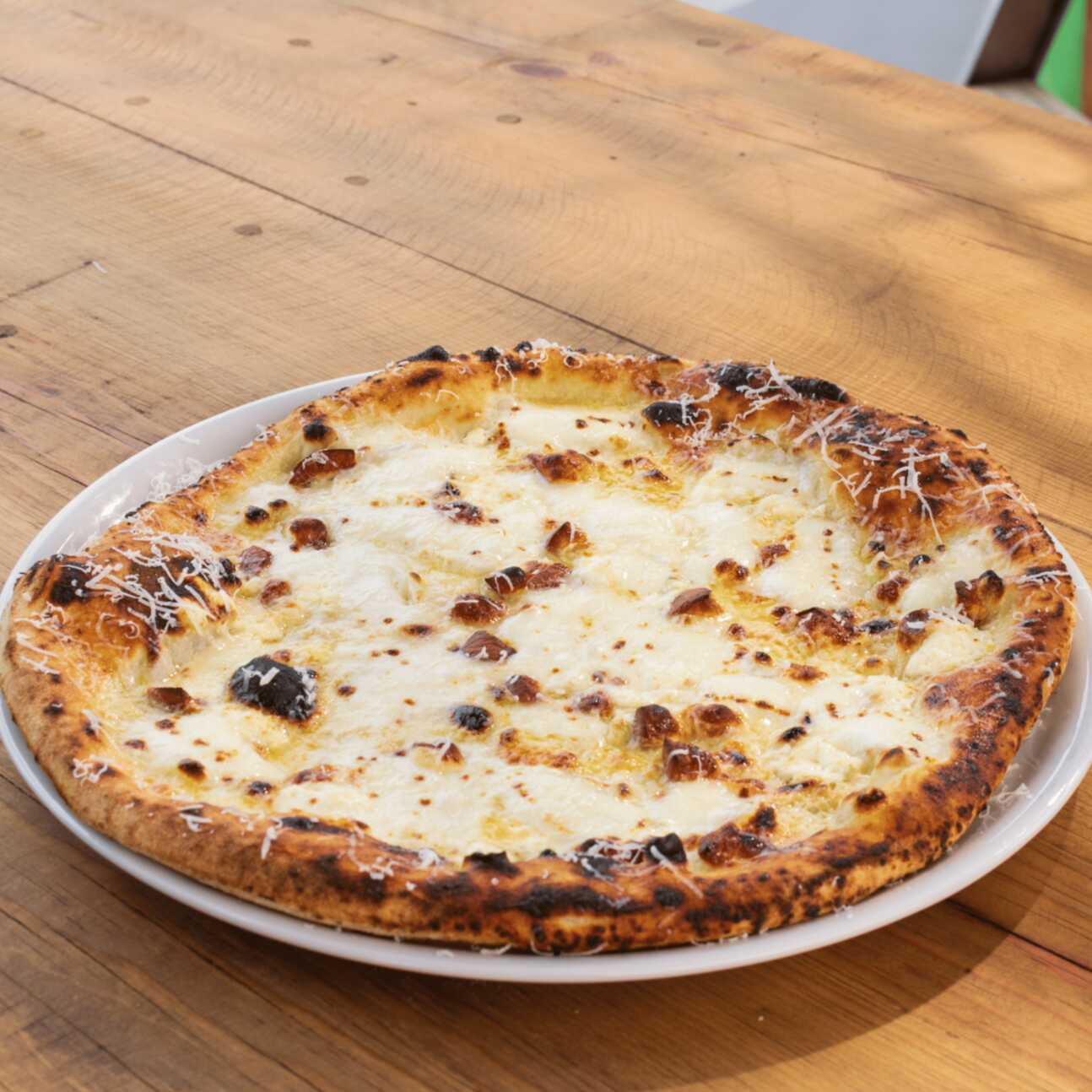 Pizza Ai 5 Formaggi
