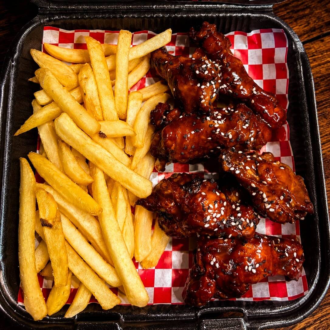 Combo Individual- 6 Alitas Fuego+ Papas+ Ranch