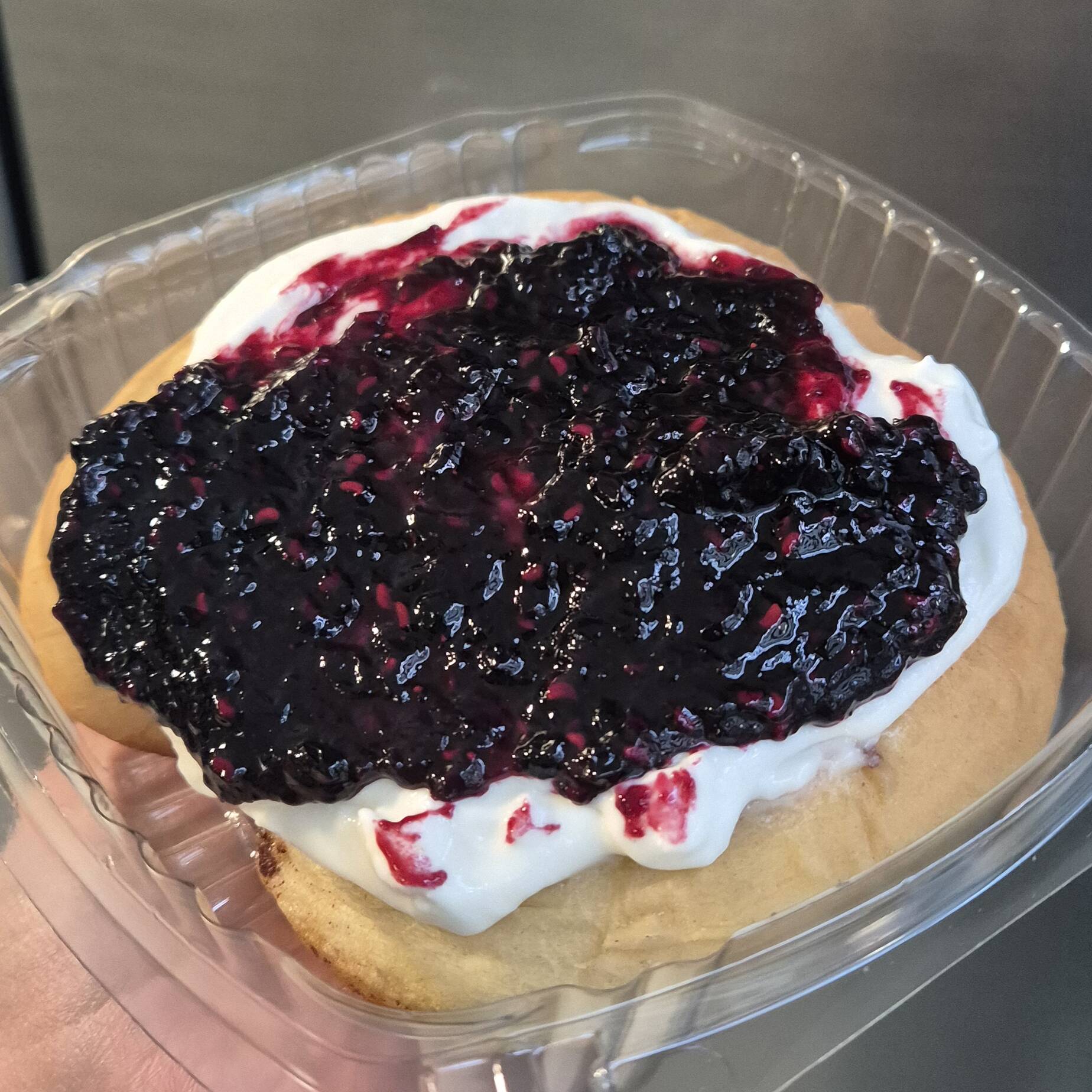 Con Betún de Queso y Mermelada