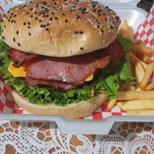 TOCINO C/PAPAS