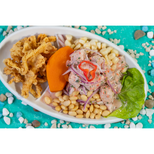 Ceviche de Pescado con Chicharrón de Pota