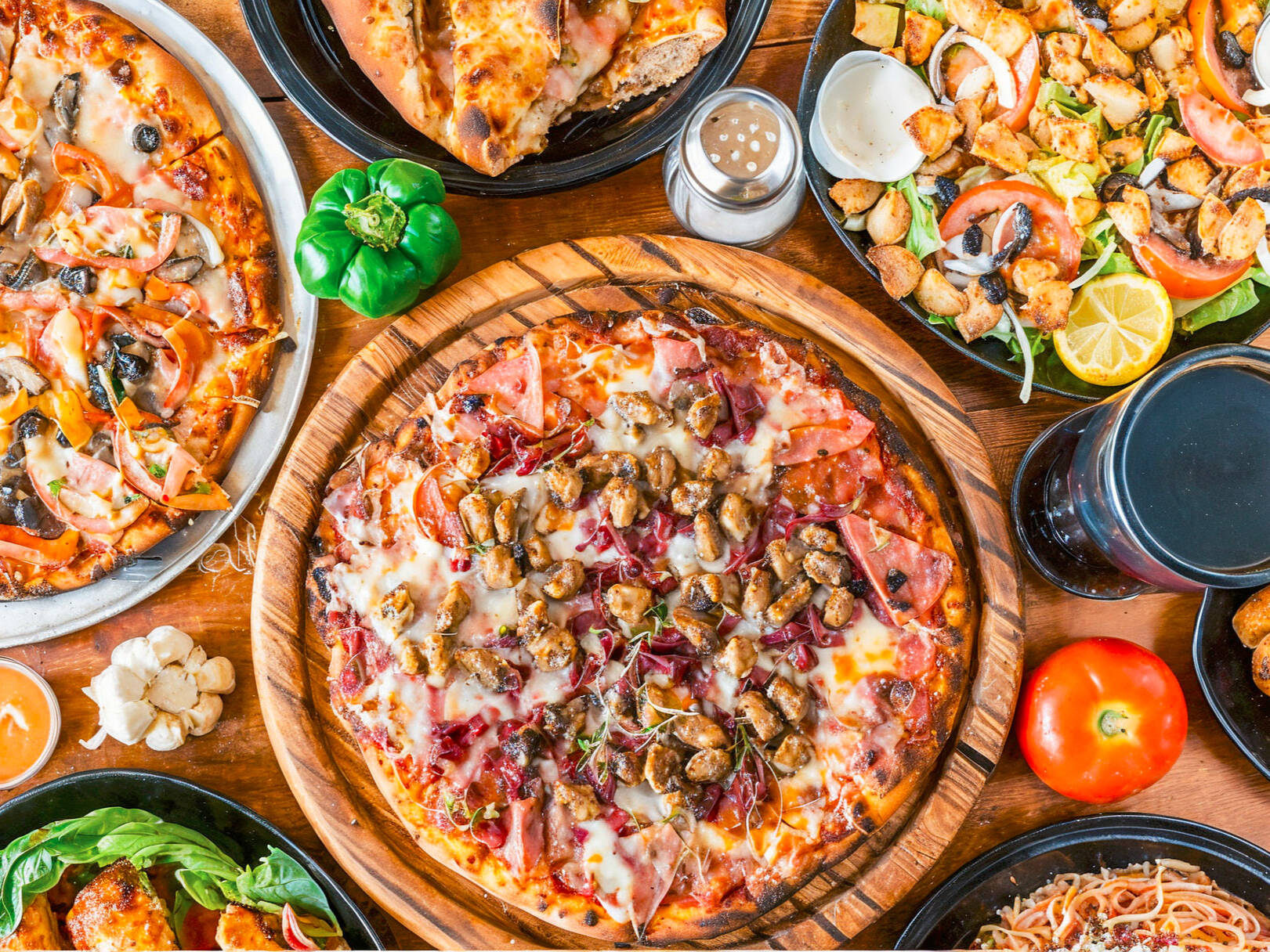 Rhinos Pizzería (Plaza Bonita)