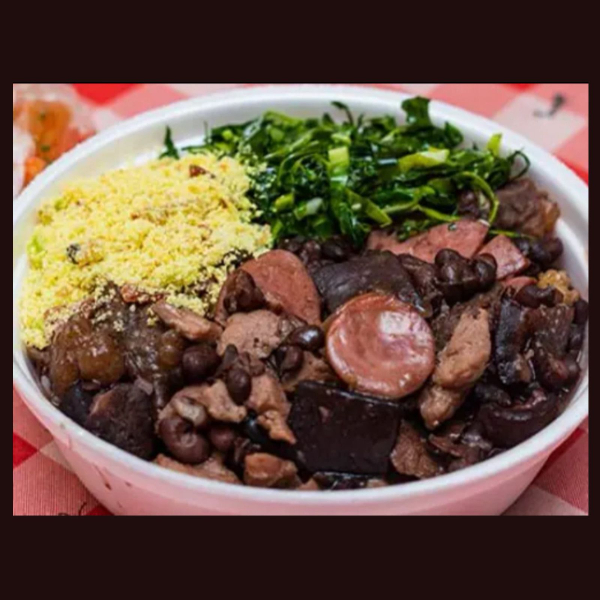 arroz, feijoada , bisteca, couve, farofa