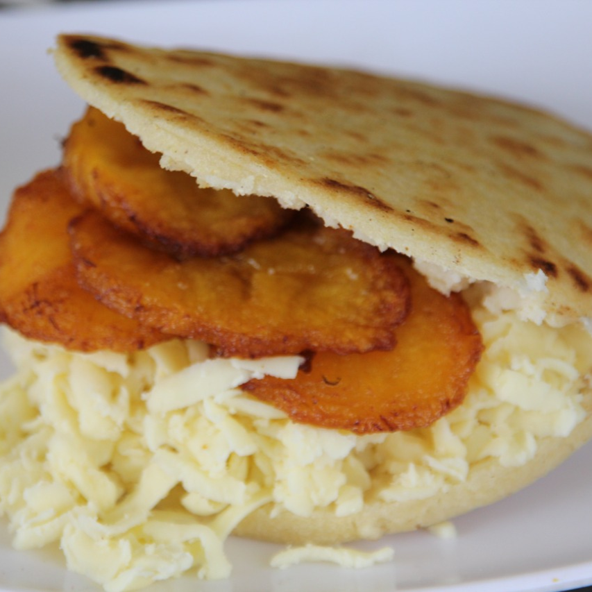Arepa Plátano y Queso