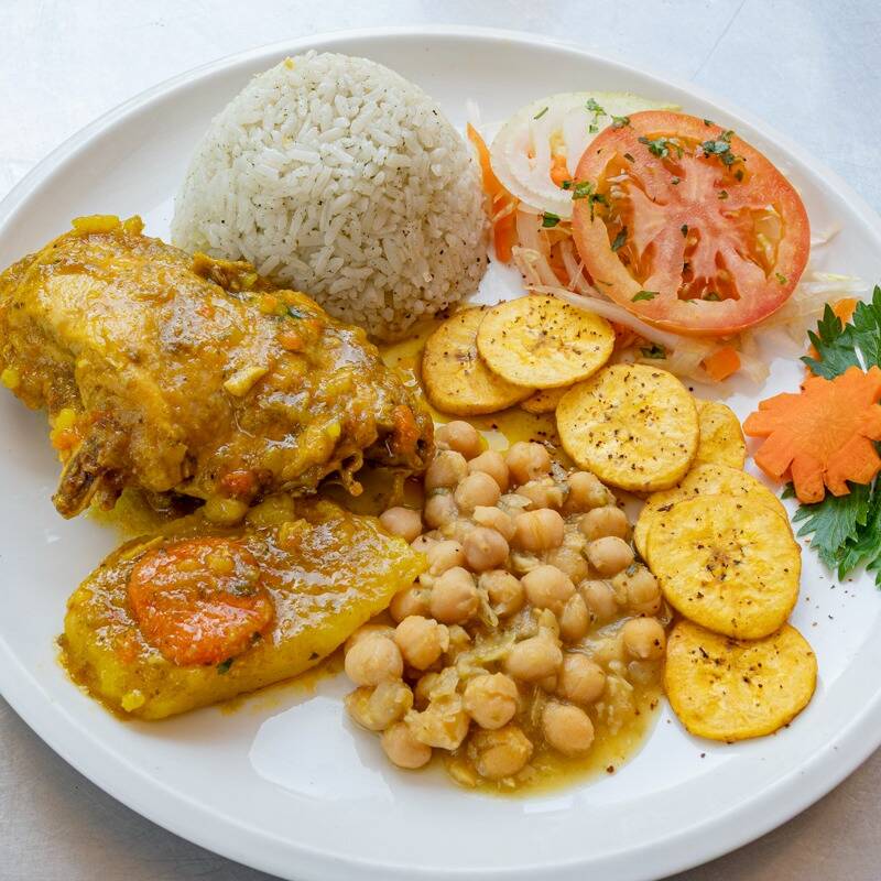 Pollo Guisado