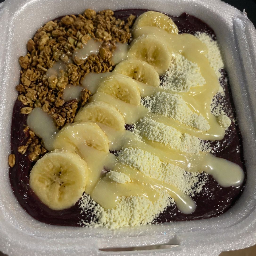 2 açai com Leite condensado, Granola, Banana e Leite em pó