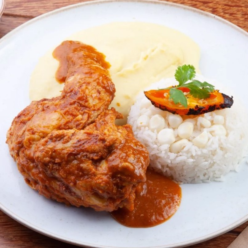 Pollo Al Horno c/pure + Bebida Del Día