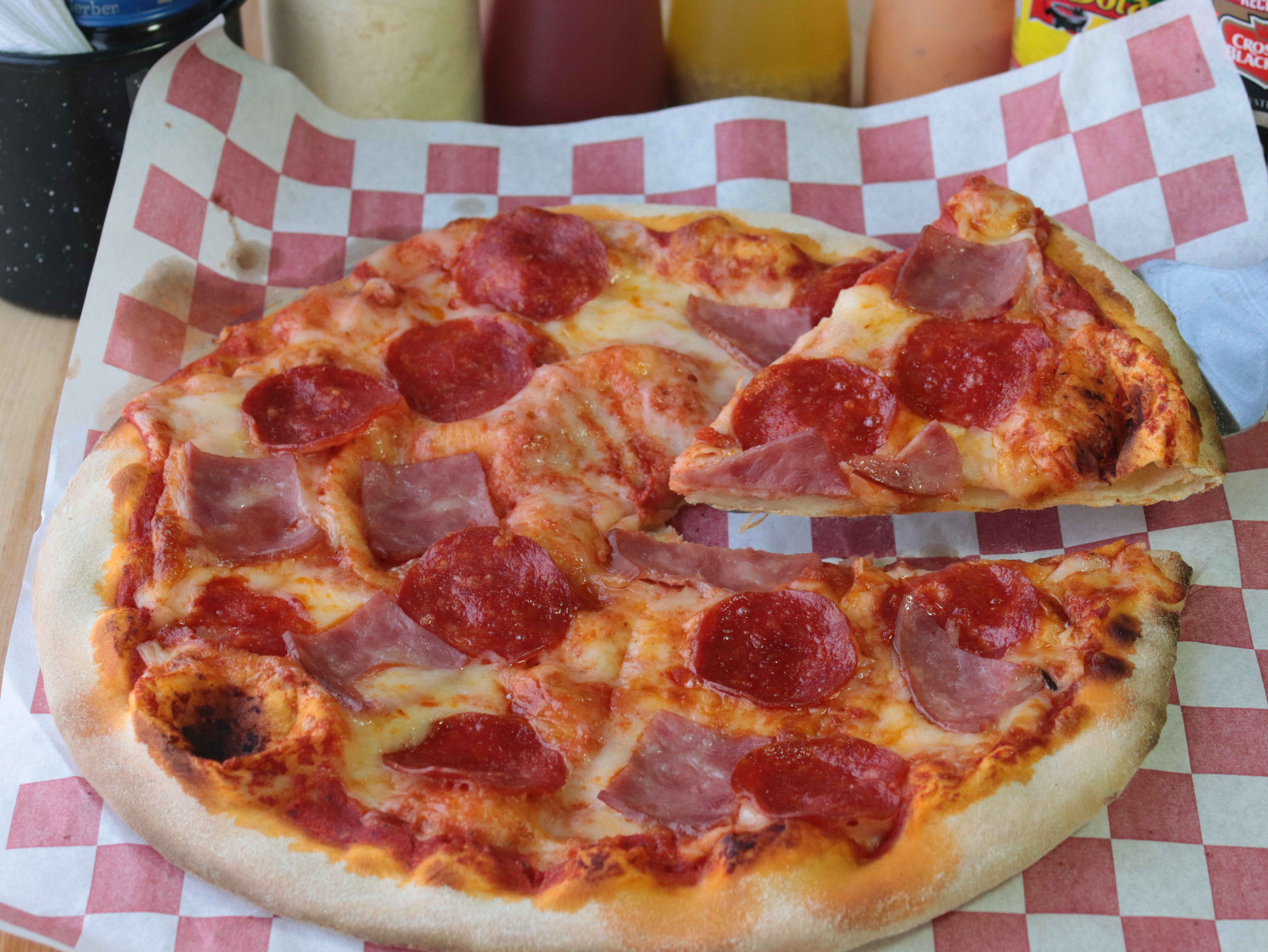 202 Arma tú Pizza