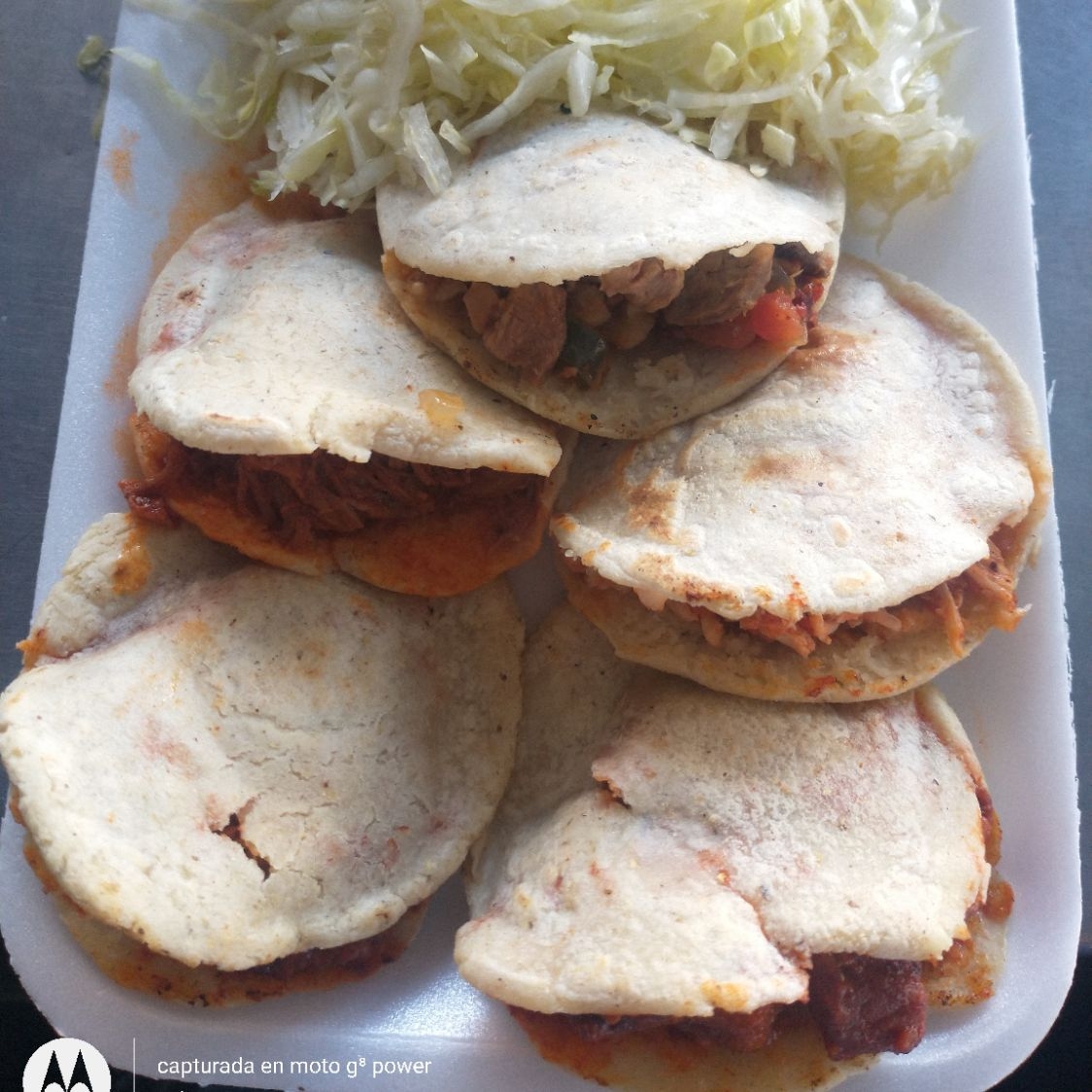 GORDITAS DE HUEVO CON CHORIZO