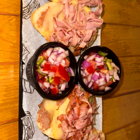 Molletes con Jamón
