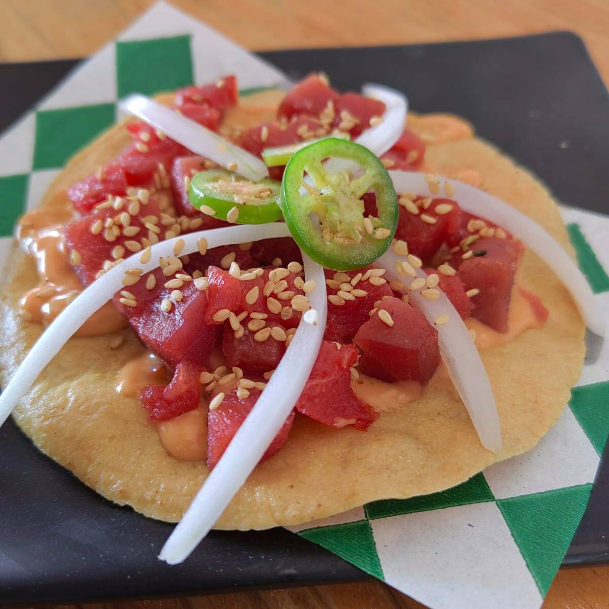 Combo tostada de atún + Bebida