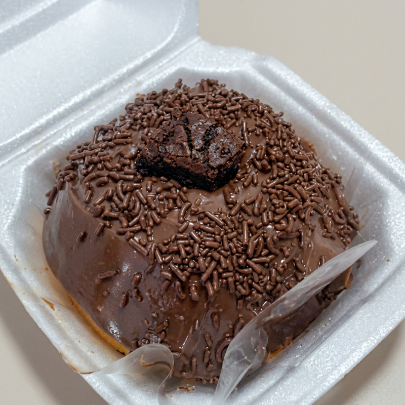Delicioso mini vulcão de cenoura na marmitinha. Tamanho P. Serve 1 pessoa.