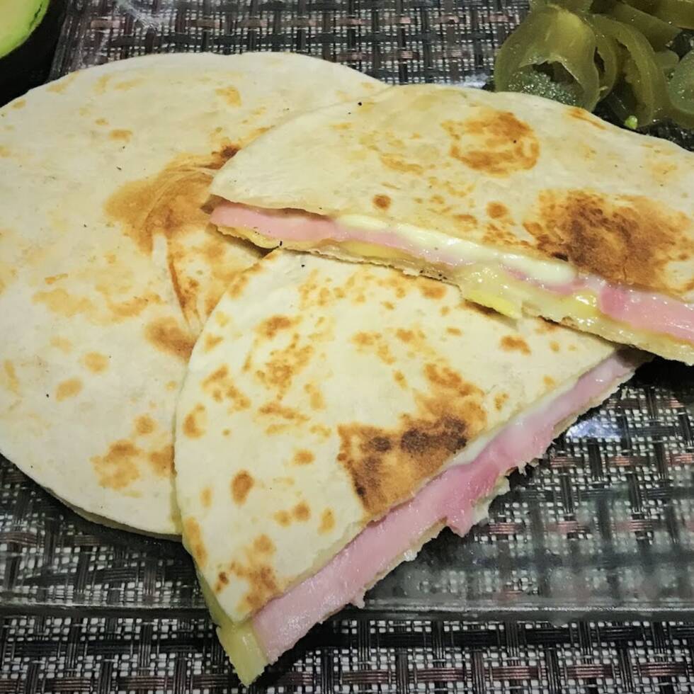 2 SINCRONIZADAS CHICAS MAS PAPAS
