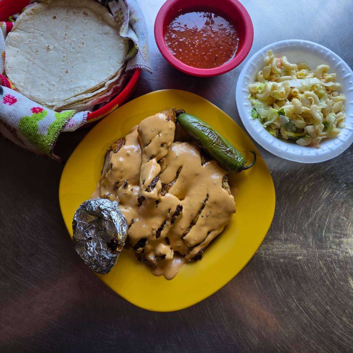 MEDIO POLLO EN CREMA CHIPOTLE